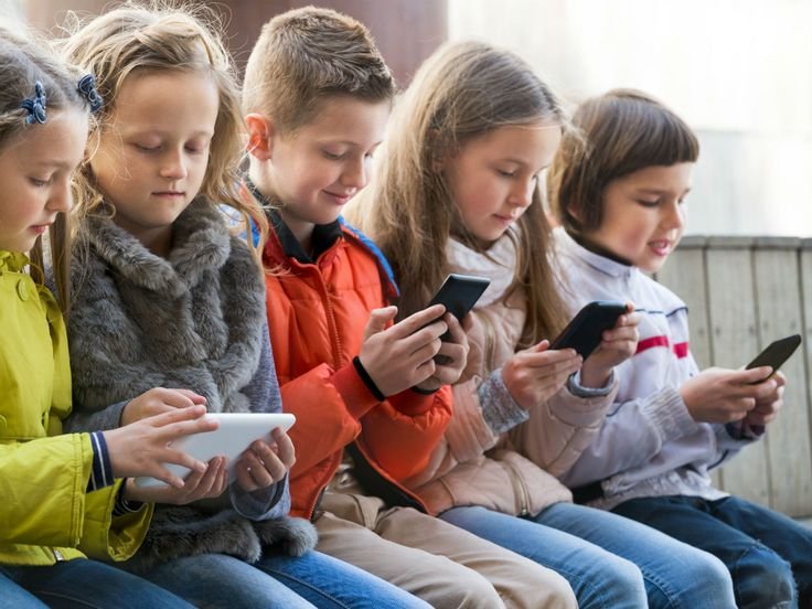 Cell phone addiction_ 4 ways to discuss it…